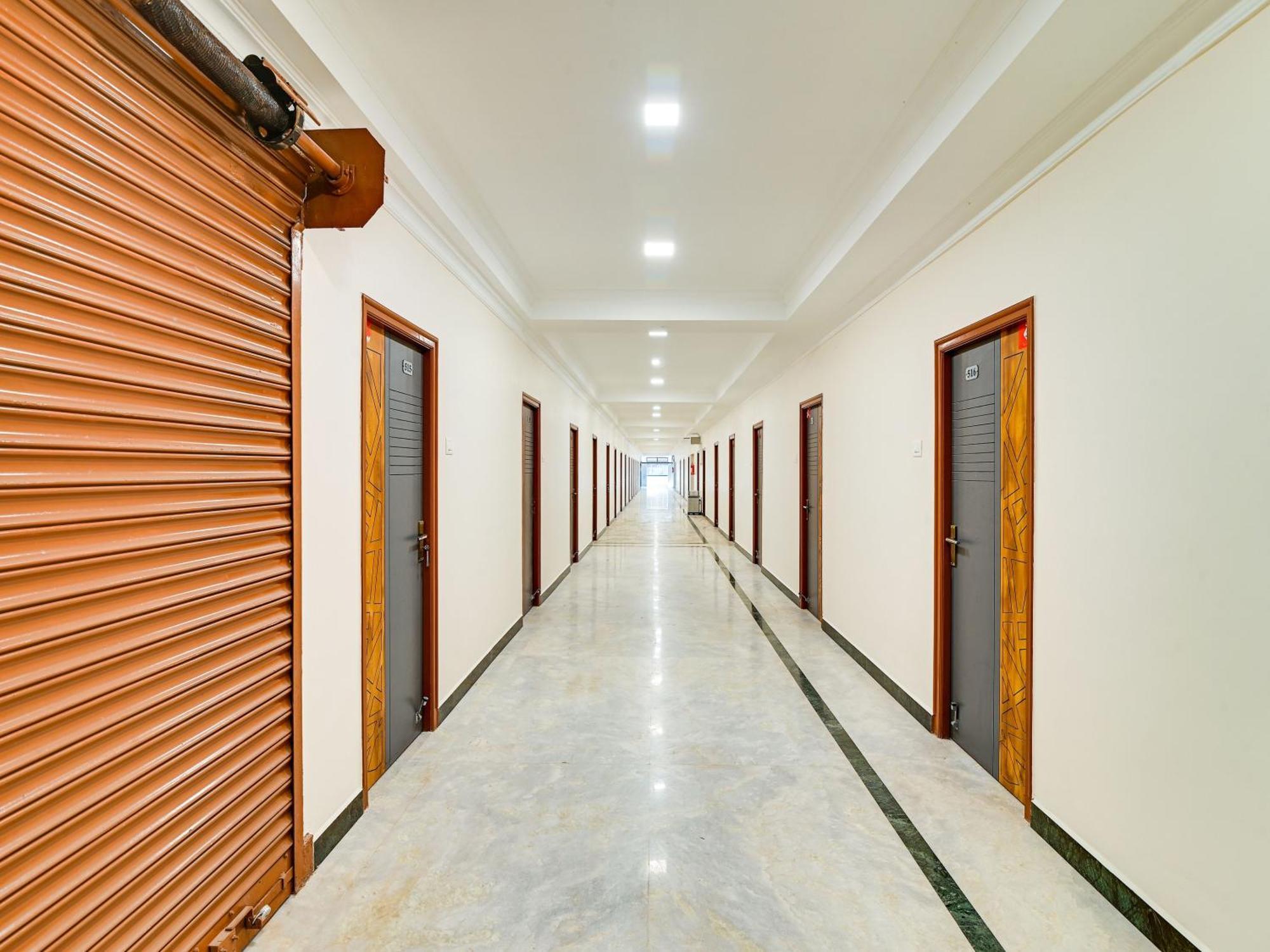Hotel O Rj Royal Inn Vellore Exterior foto